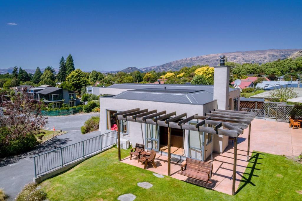 Sargood Splendour - Wanaka Holiday Home Exterior photo