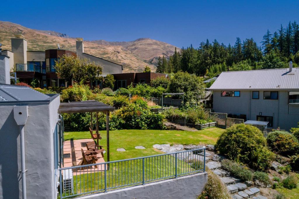 Sargood Splendour - Wanaka Holiday Home Exterior photo